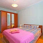 Veroslava 2159 Pula
